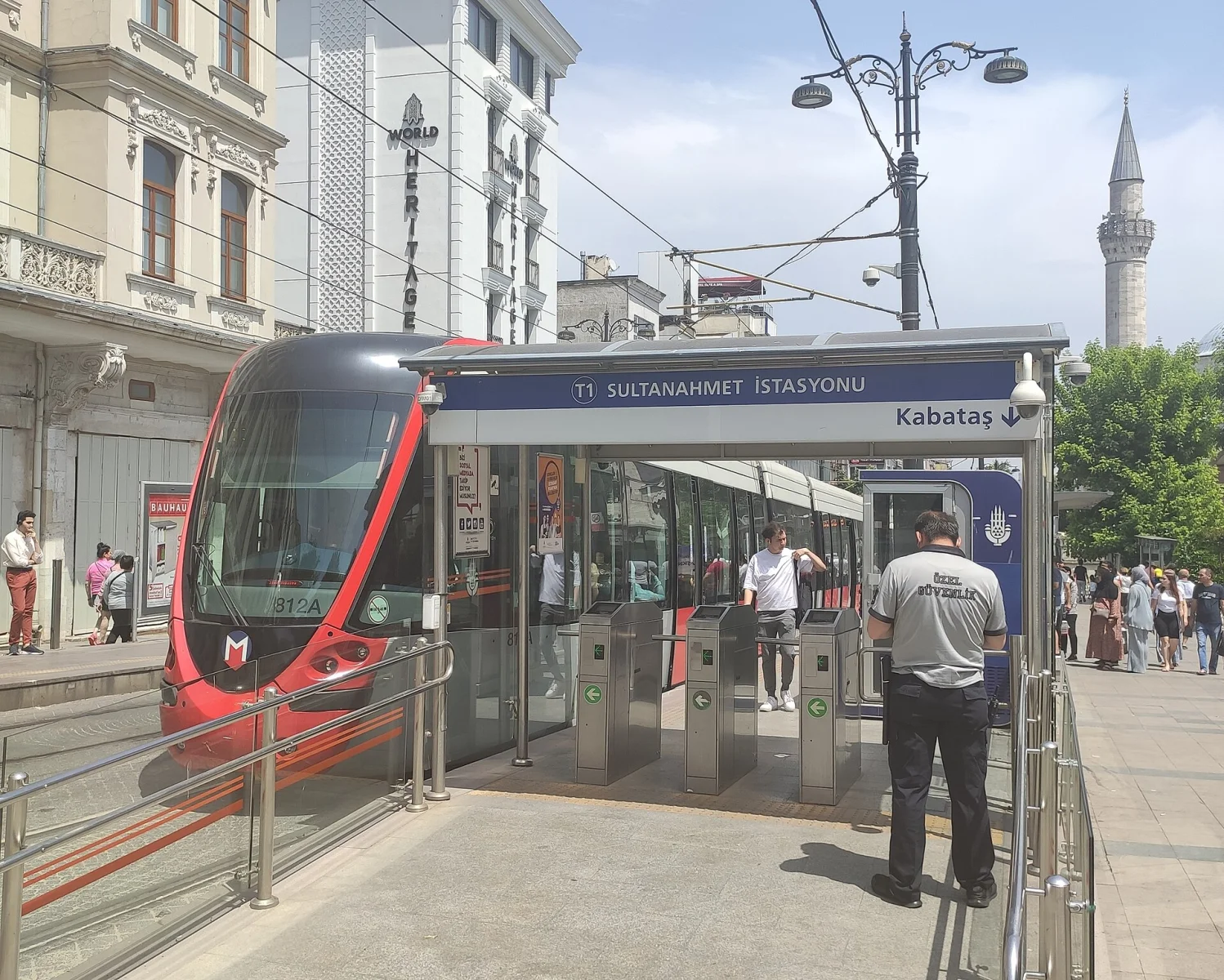 Vatan Caddesi ve Çevresi: Öğrenciler İçin Ulaşım Rehberi