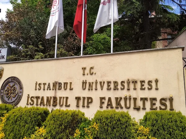 İstanbul Üniversitesi (Çapa Tıp Fakültesi)