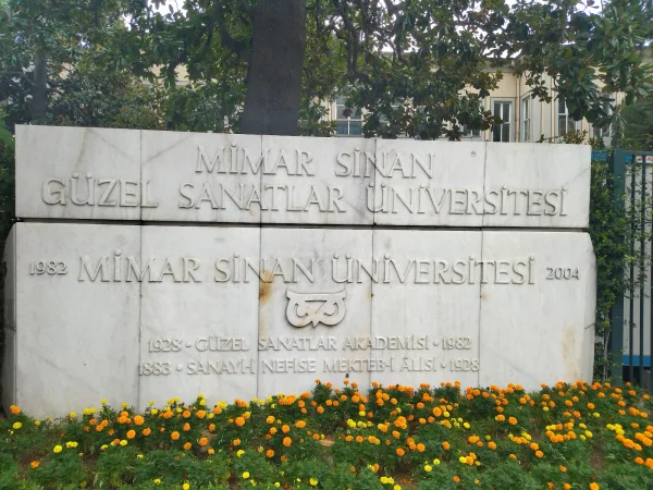 Mimar Sinan Güzel Sanatlar Üniversitesi (Fındıklı)