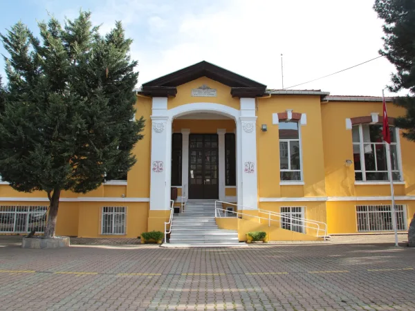 İstanbul Topkapı Üniversitesi