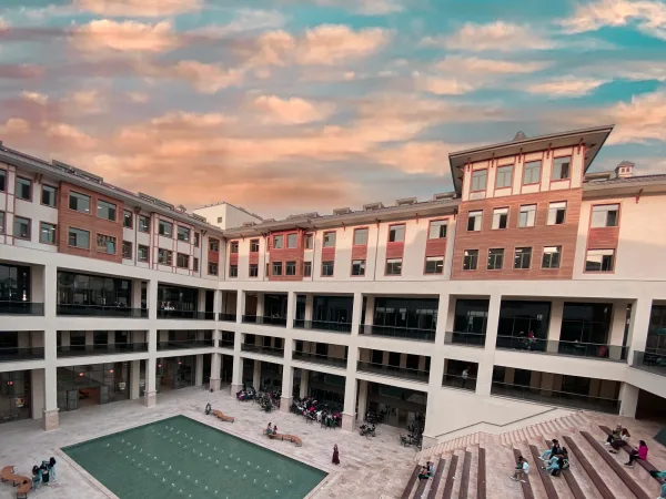 Biruni Üniversitesi (Topkapı)